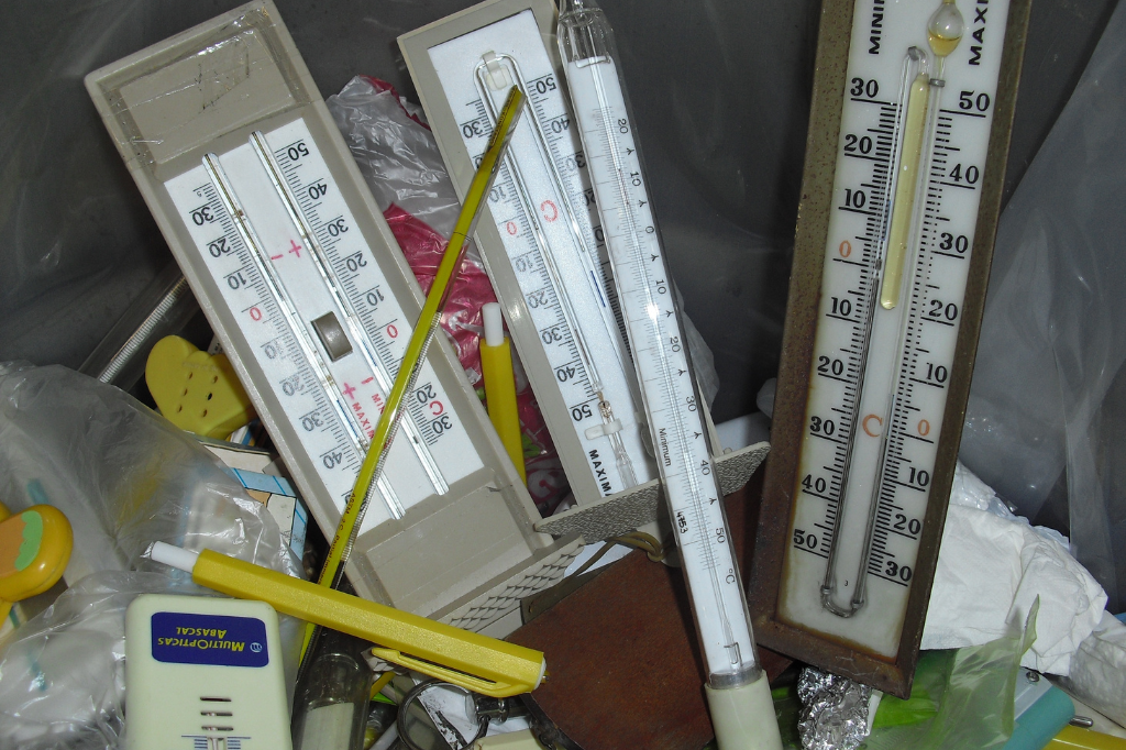 logistica-ambiental-linea-tratamiento-residuos-peligrosos-españa-mercurio